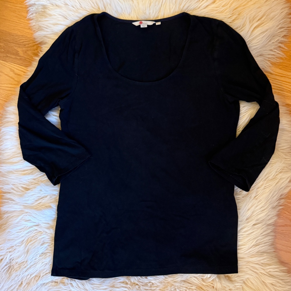 Boden Black Fitted 3/4 Sleeve T-Shirt